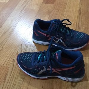 Asics women running shoe kanyano 23